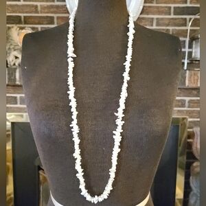 Boho White Vintage Shell Necklace - Layering necklace - Y2K ☀️ 3/$40